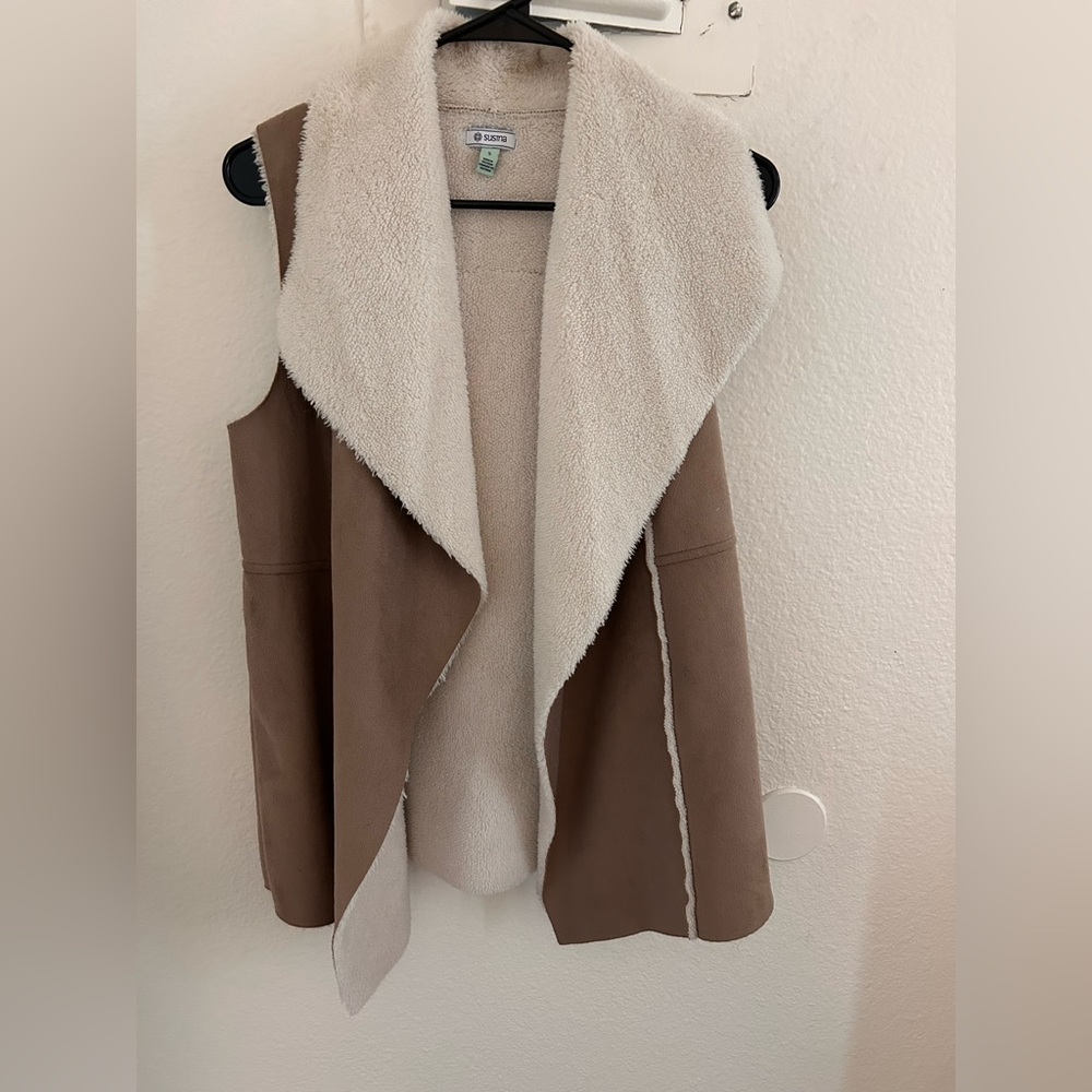 Susina Tan Vest with Cream Fleece Lining
